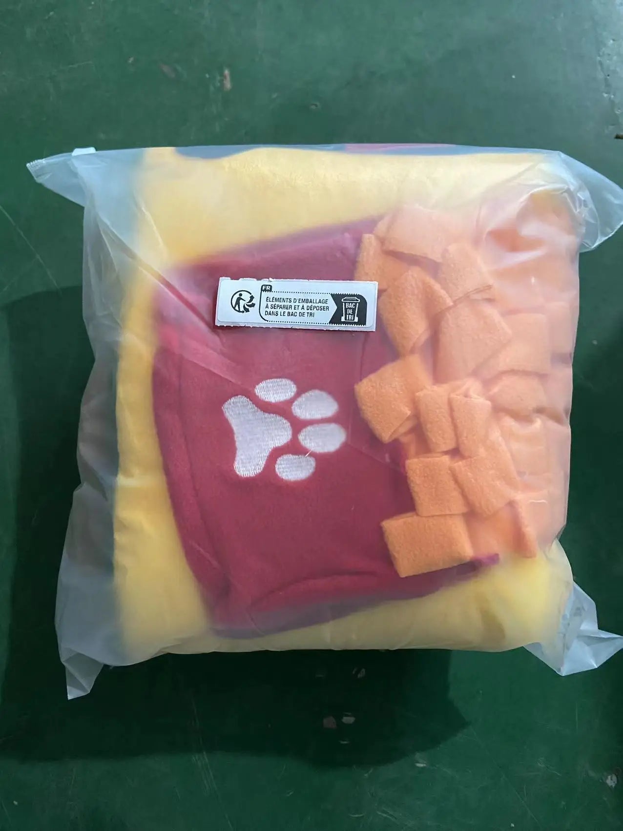 Pet sniffing pad dog training pad foraging for food, hiding, smelling and sounding dog toys for small dogs Pet Interactive Toys